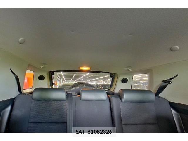 Toyota FJ CRUISER 2013-05 8283927-6