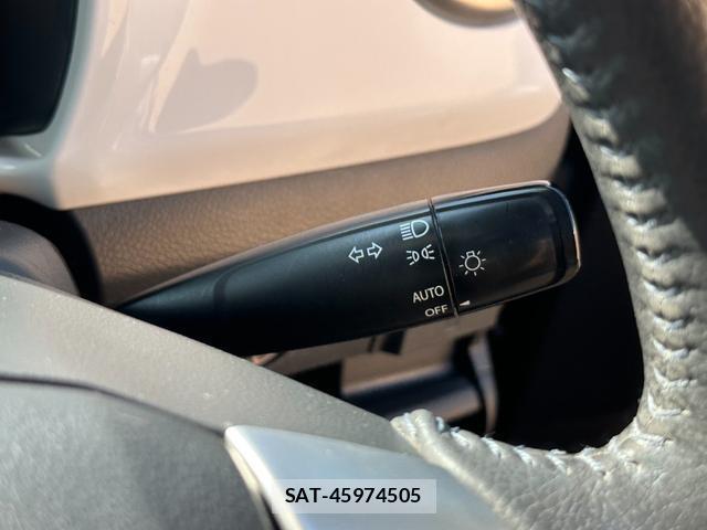 Mazda FLAIR CROSSOVER 2018-06 8283205-7