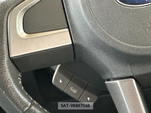 Subaru FORESTER 2018-03 8277763-13