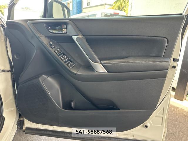 Subaru FORESTER 2018-03 8277763-14