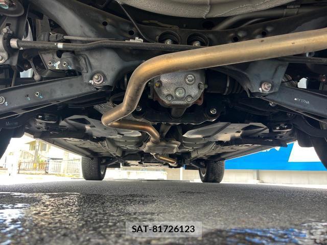Subaru FORESTER 2015-02 8279580-19