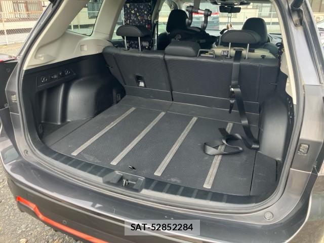 Subaru FORESTER 2023-08 8281168-17