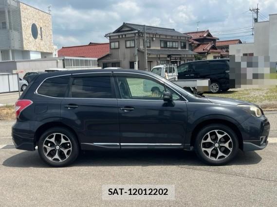 Subaru FORESTER 2013-02 8282215-3