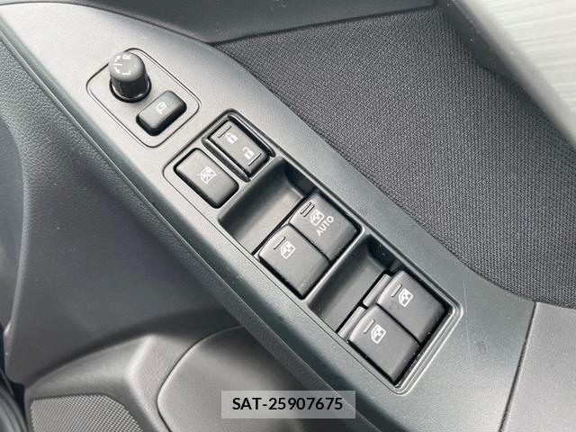 Subaru FORESTER 2012-11 8282514-5