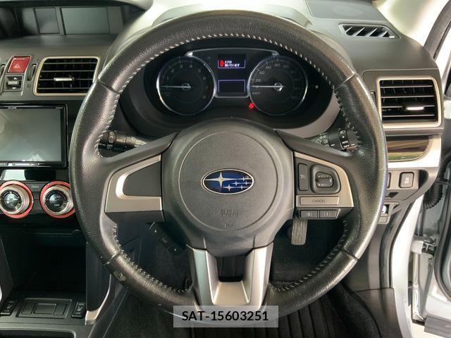 Subaru FORESTER 2017-07 8284631-12