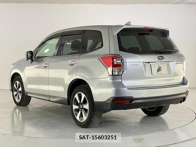 Subaru FORESTER 2017-07 8284631-4