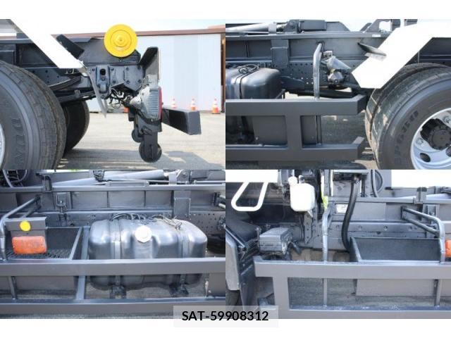 Isuzu FORWARD 2012-01 8276801-18