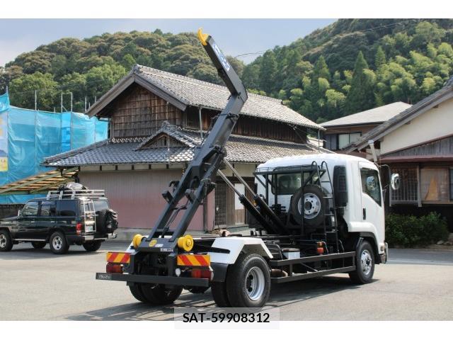 Isuzu FORWARD 2012-01 8276801-8