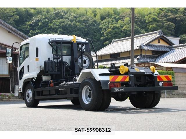 Isuzu FORWARD 2012-01 8276801-9