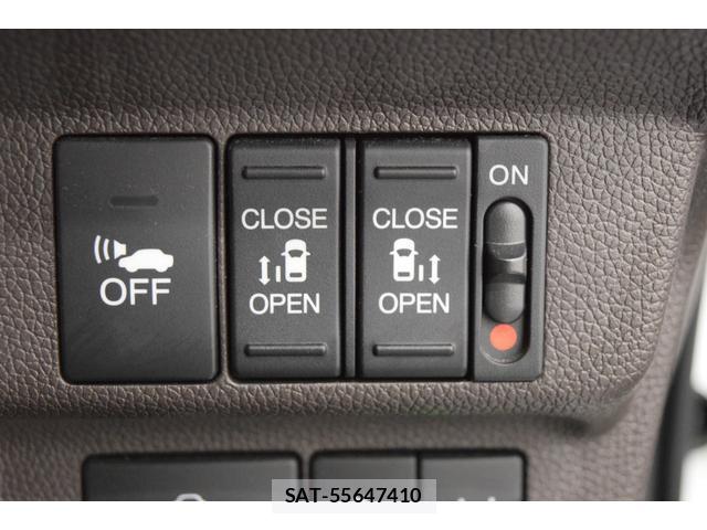 Honda FREED HYBRID 2017-11 8284331-13