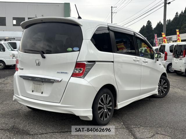 Honda FREED HYBRID 2015-08 8285021-1