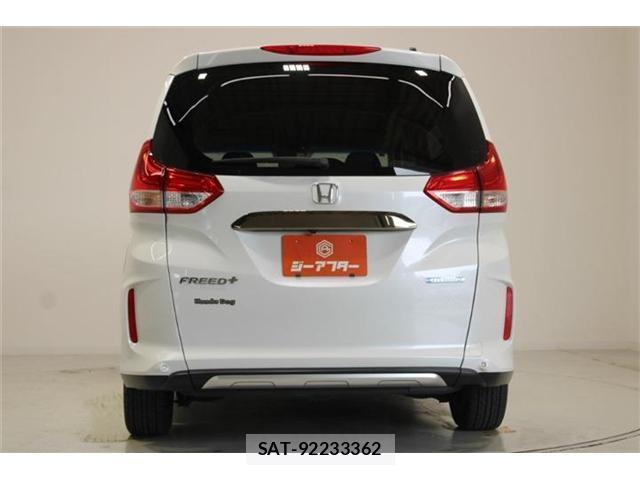 Honda FREED 2022-03 8277372-11
