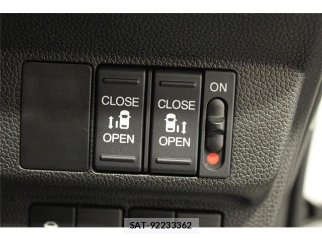 Honda FREED 2022-03 8277372-3