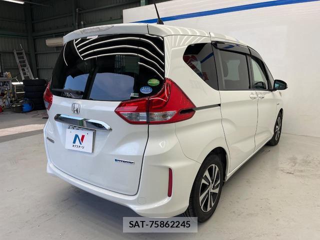 Honda FREED 2017-05 8283765-16