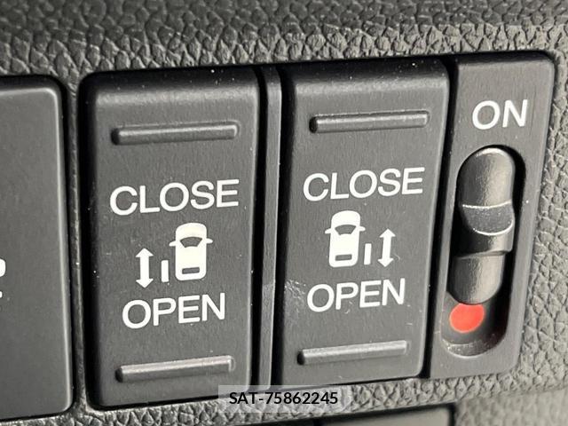 Honda FREED 2017-05 8283765-5