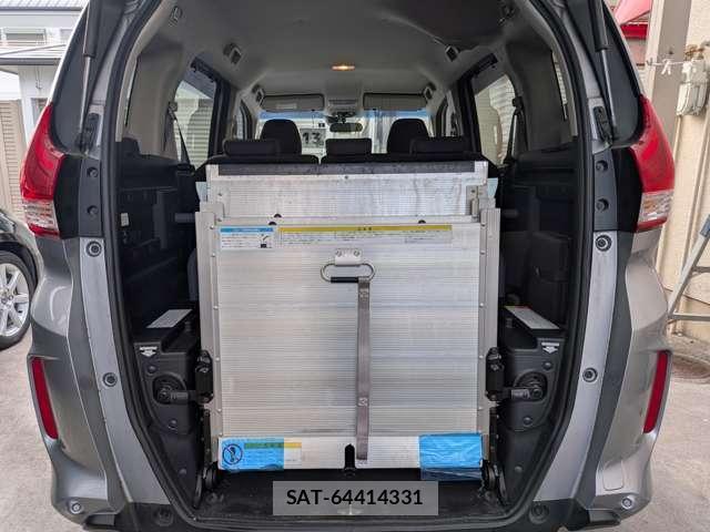 Honda FREED 2020-04 8284430-1