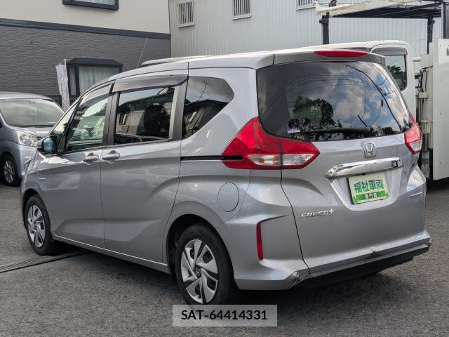Honda FREED 2020-04 8284430-13