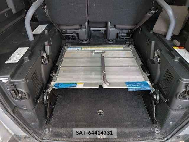 Honda FREED 2020-04 8284430-2