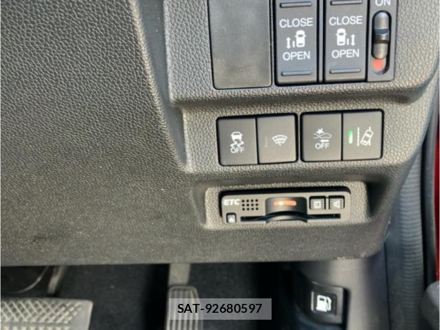 Honda FREED 2019-06 8277038-6