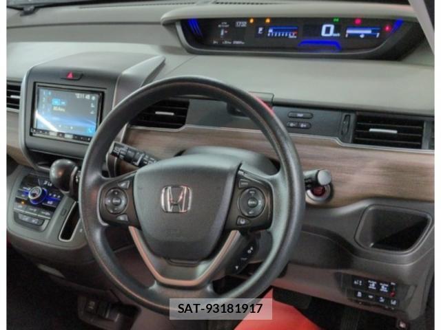 Honda FREED 2022-06 8278419-2