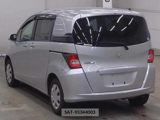Honda FREED 2014-01 8278547-1