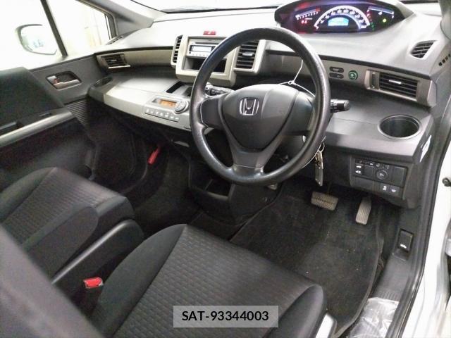 Honda FREED 2014-01 8278547-2