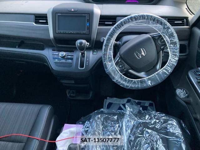 Honda FREED 2017-09 8279941-5