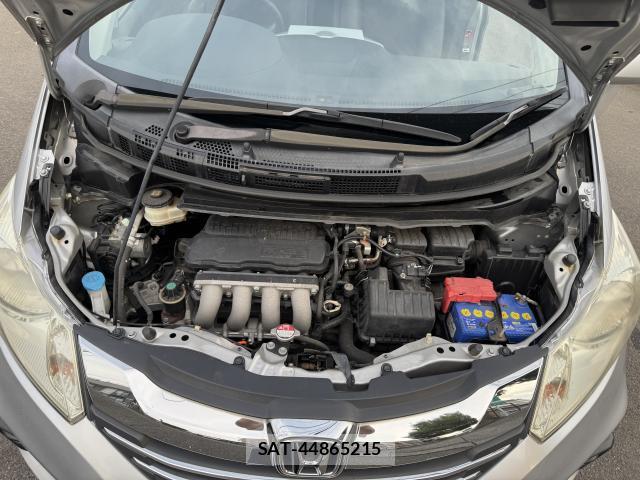 Honda FREED 2015-09 8280437-7