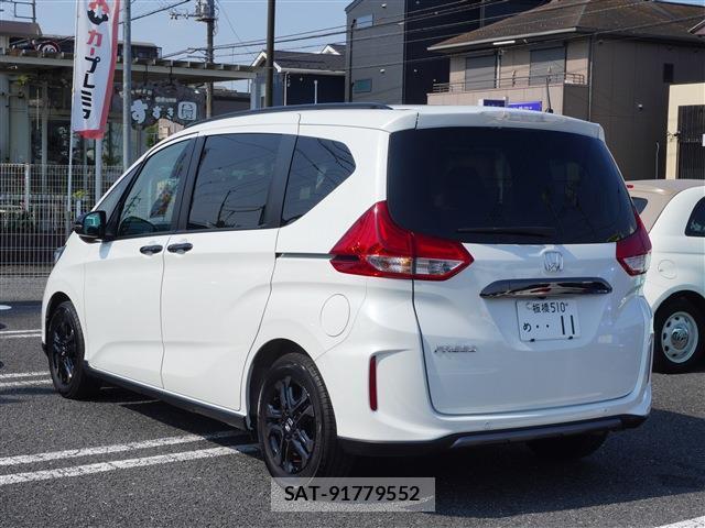 Honda FREED 2024-05 8280826-3