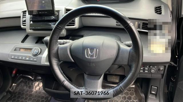 Honda FREED 2011-04 8281003-15