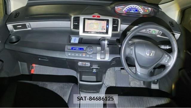 Honda FREED 2016-01 8281078-2