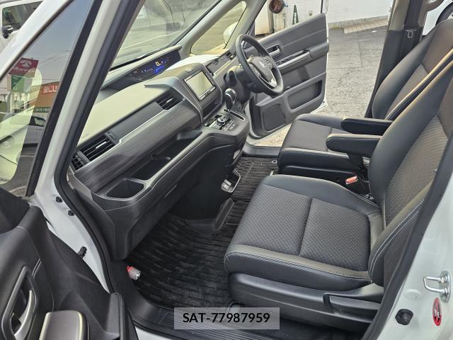 Honda FREED 2021 8283693-4