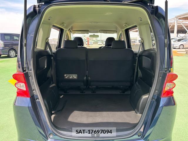 Honda FREED 2009-11 8283742-11