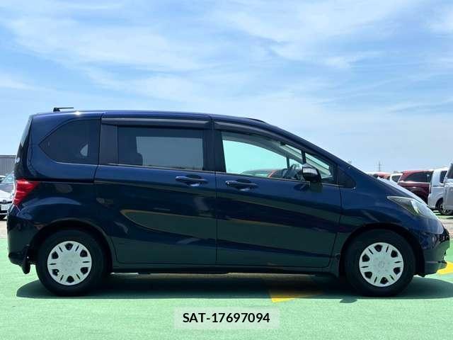 Honda FREED 2009-11 8283742-16
