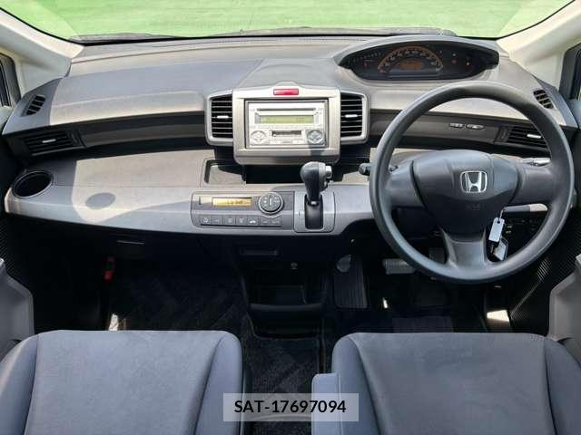 Honda FREED 2009-11 8283742-4