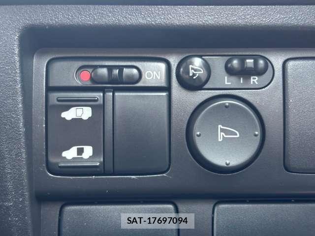 Honda FREED 2009-11 8283742-5