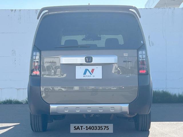 Honda FREED 2025-01 8284341-15