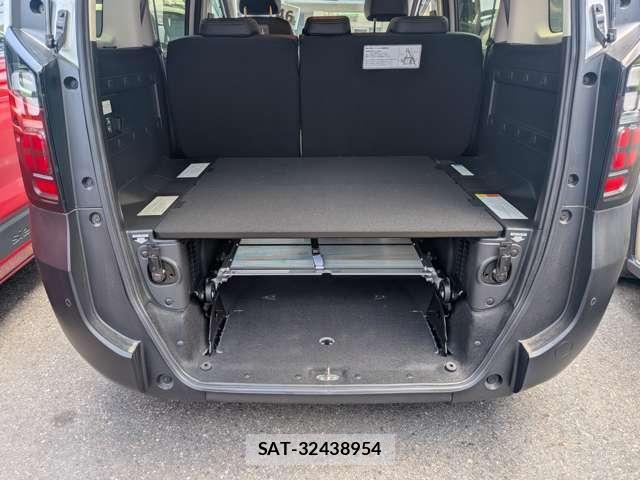 Honda FREED 2024-10 8284431-4
