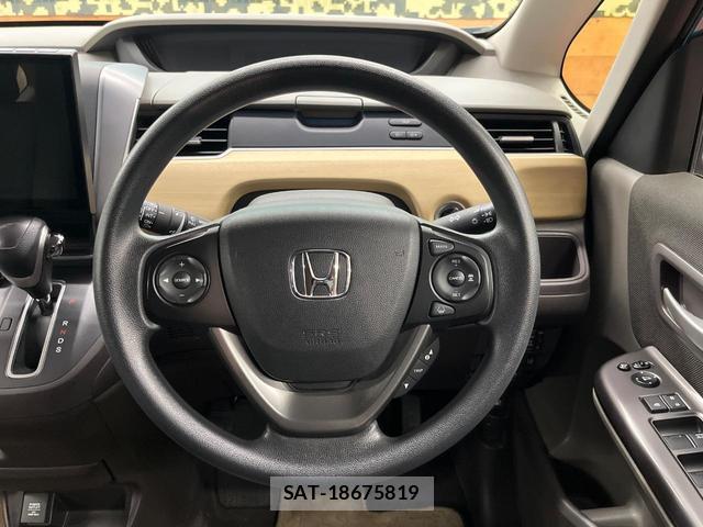 Honda FREED 2017-09 8284579-11