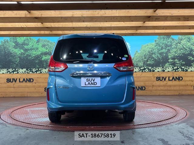 Honda FREED 2017-09 8284579-15