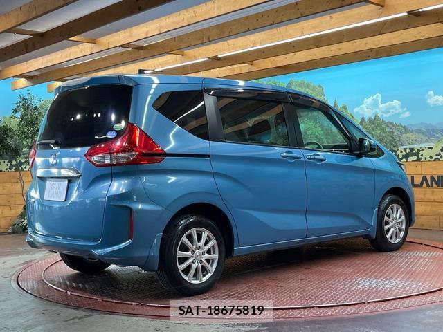 Honda FREED 2017-09 8284579-16