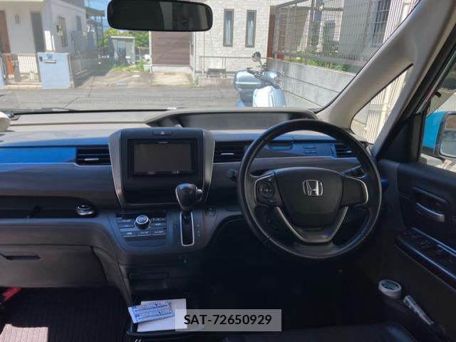 Honda FREED 2016-09 8284833-11