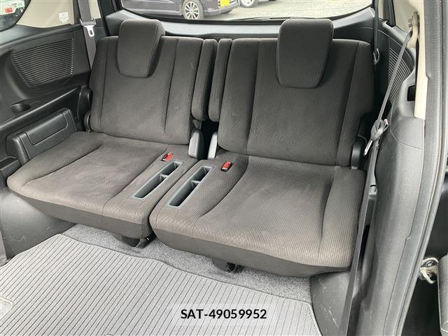 Honda FREED 2013-06 8285837-11