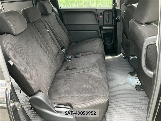Honda FREED 2013-06 8285837-9