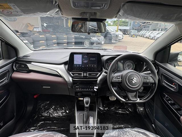 Suzuki Fronx 2026-07 8278123-2