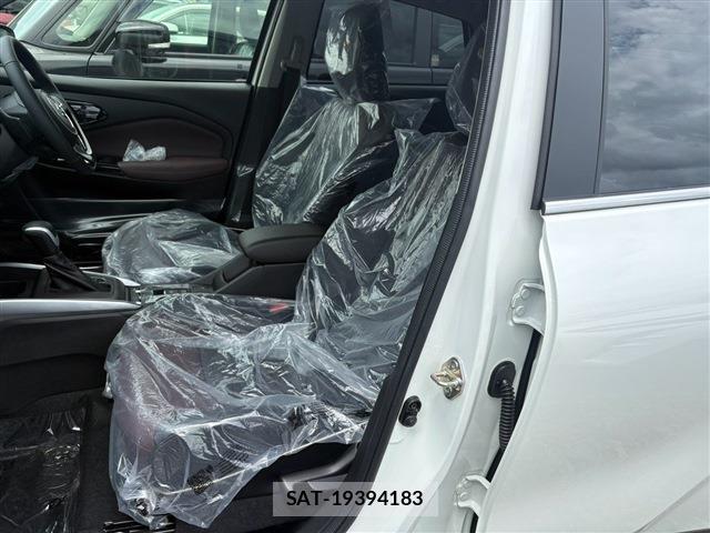 Suzuki Fronx 2026-07 8278123-4