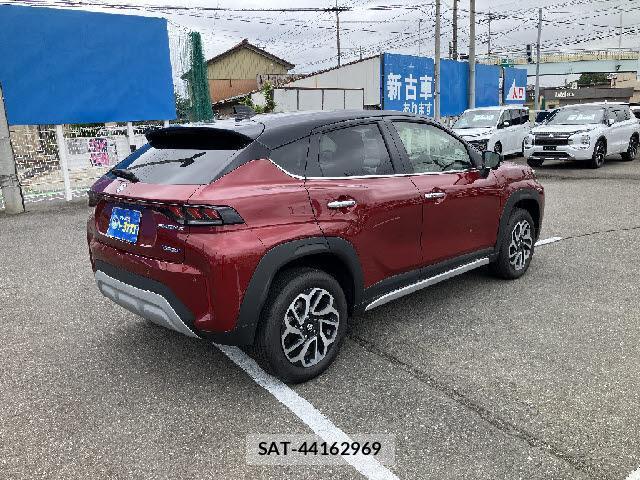 Suzuki Fronx 2024-10 8285591-3