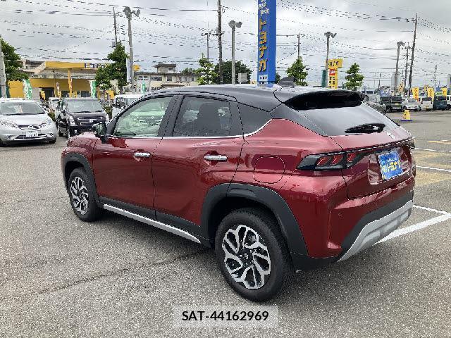 Suzuki Fronx 2024-10 8285591-5