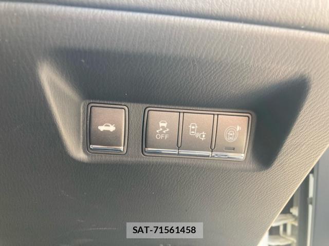 Nissan FUGA HYBRID 2016-04 8277760-15