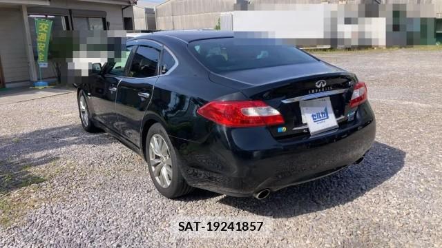 Nissan FUGA HYBRID 2011-08 8281851-12